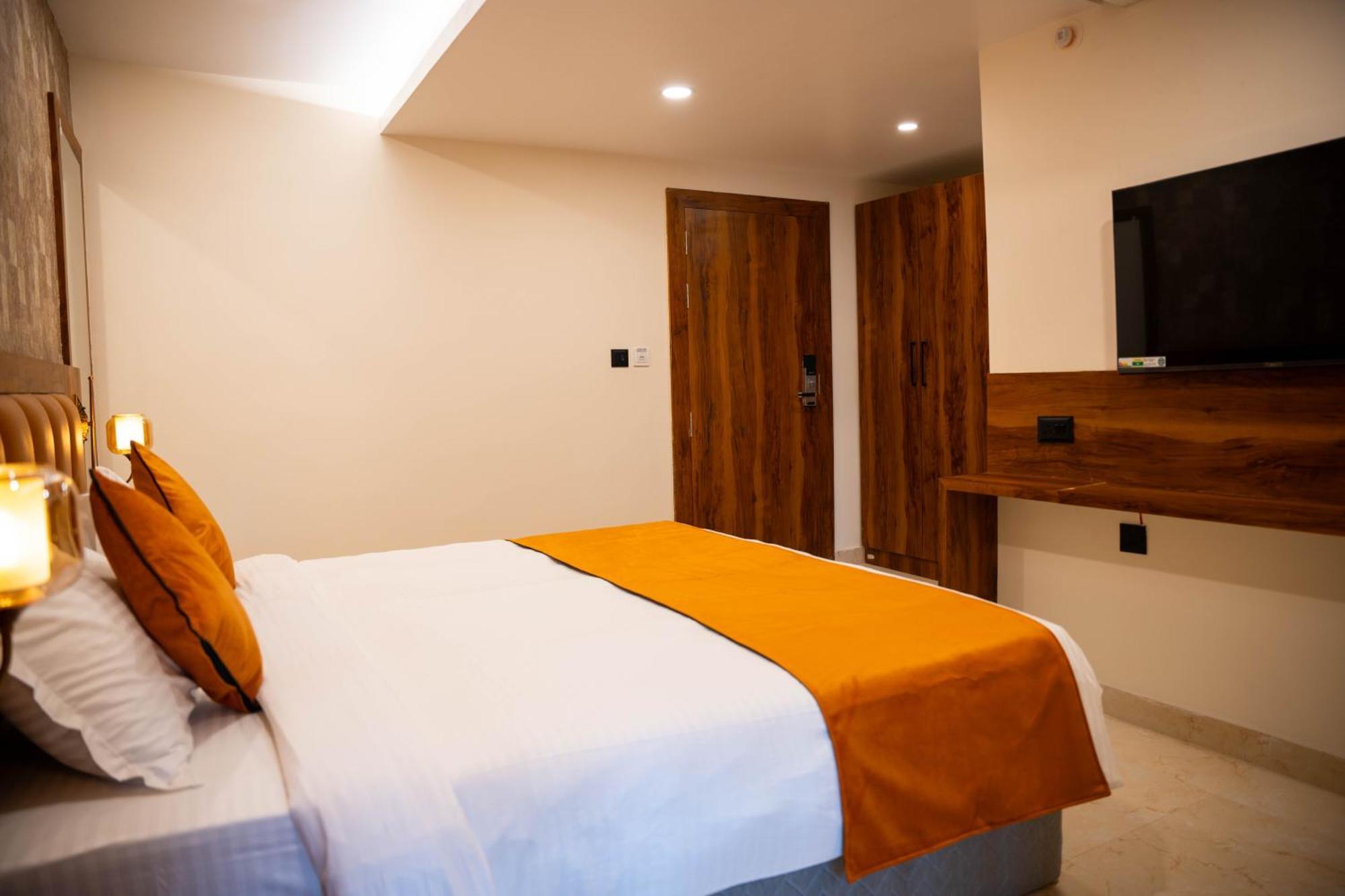 Hotel Orange Bhubaneswar Extérieur photo
