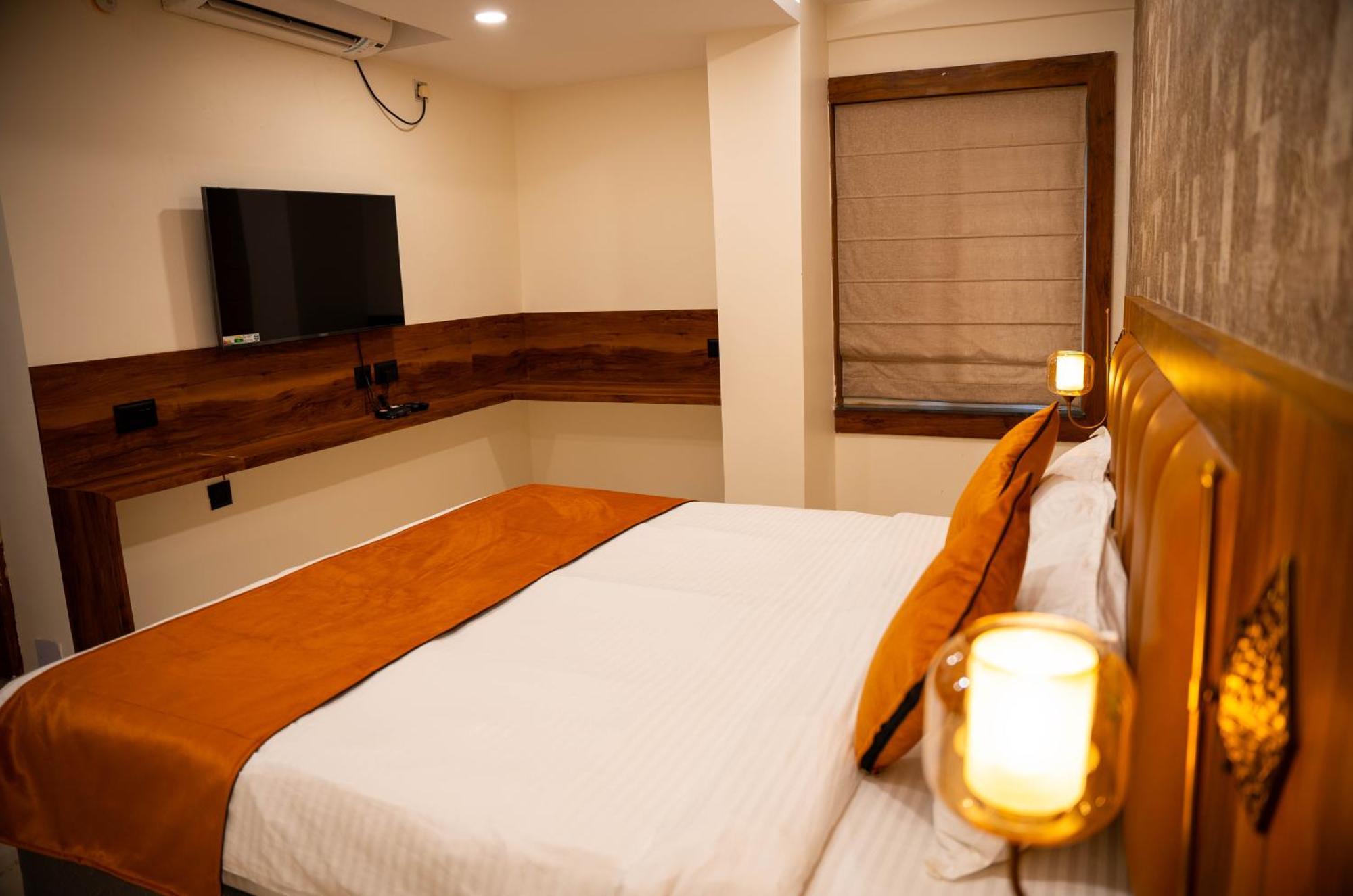 Hotel Orange Bhubaneswar Extérieur photo