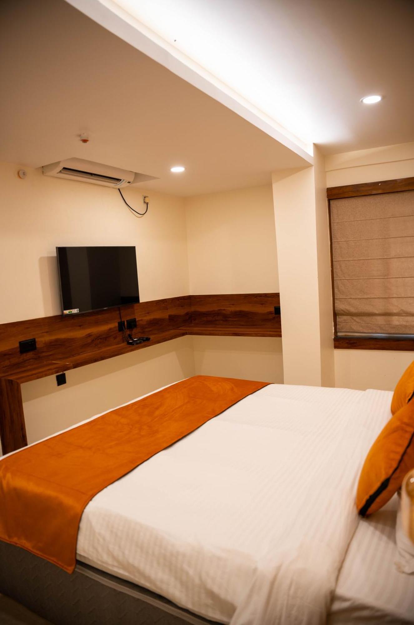 Hotel Orange Bhubaneswar Extérieur photo