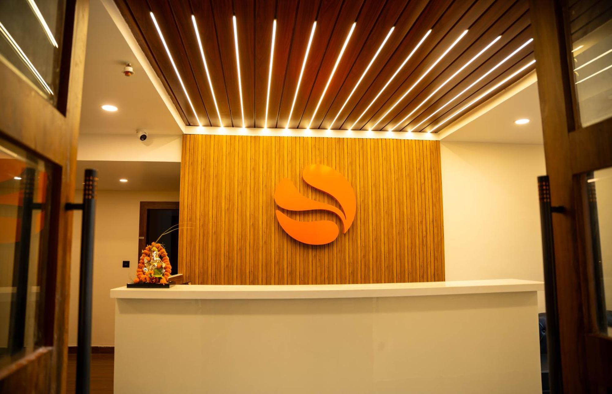 Hotel Orange Bhubaneswar Extérieur photo